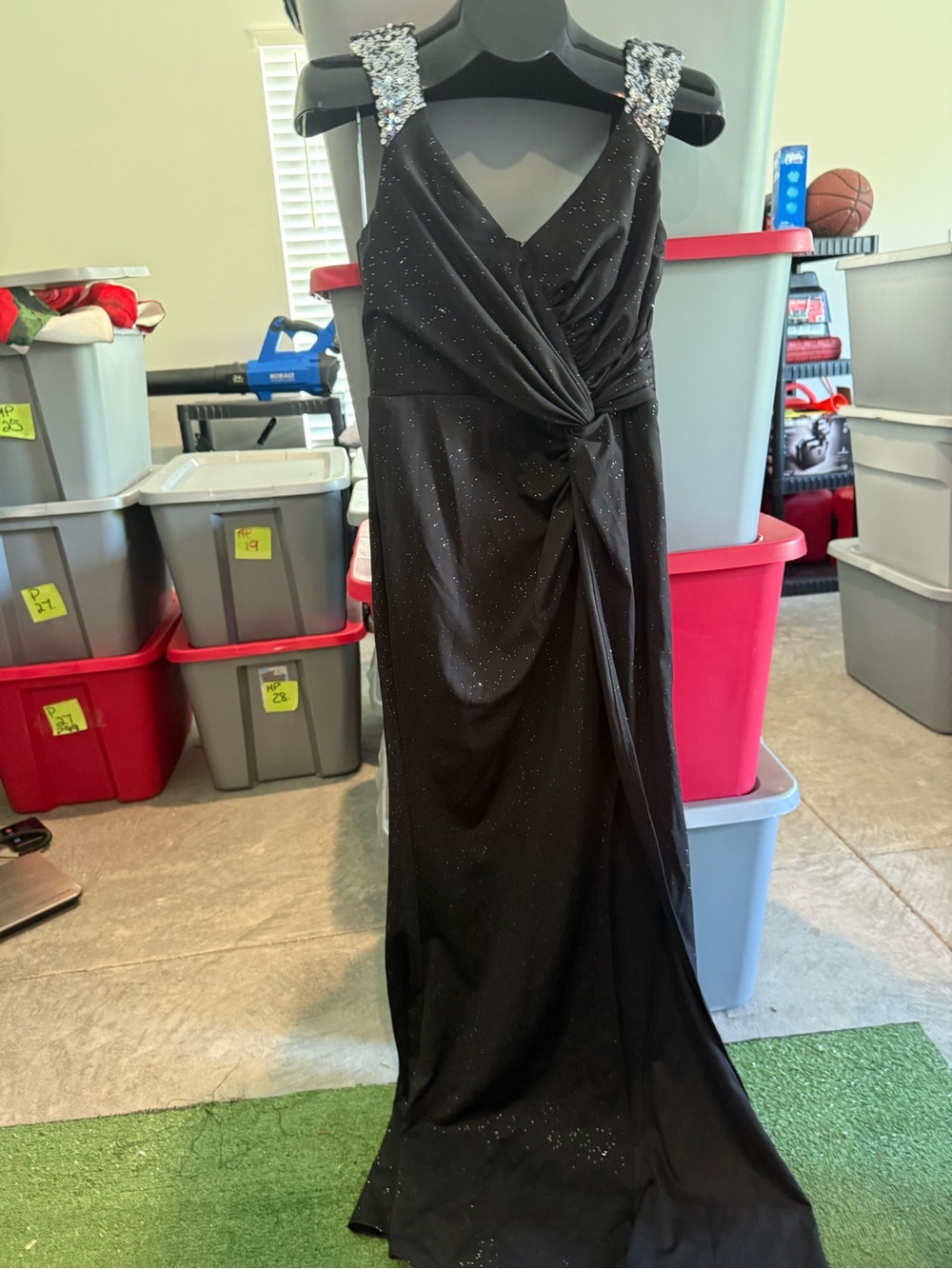 Black Embellished Strap Evening Gown mp33